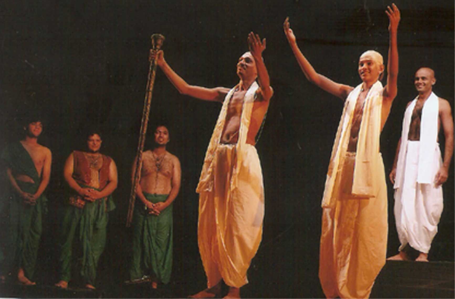The Guruji arrives — a moment of liberation in Achalayatan