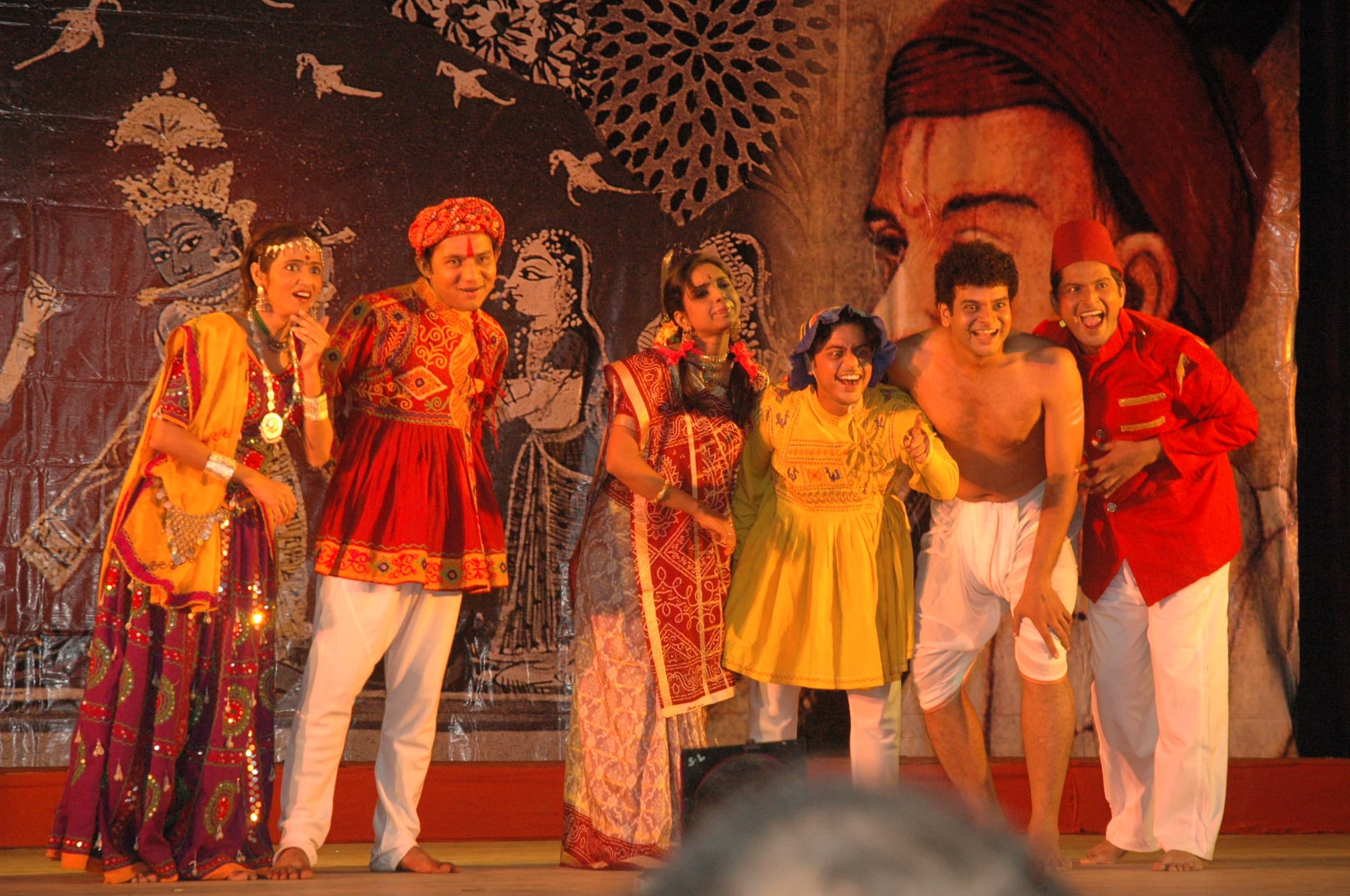 Gujarati Ni Asmita