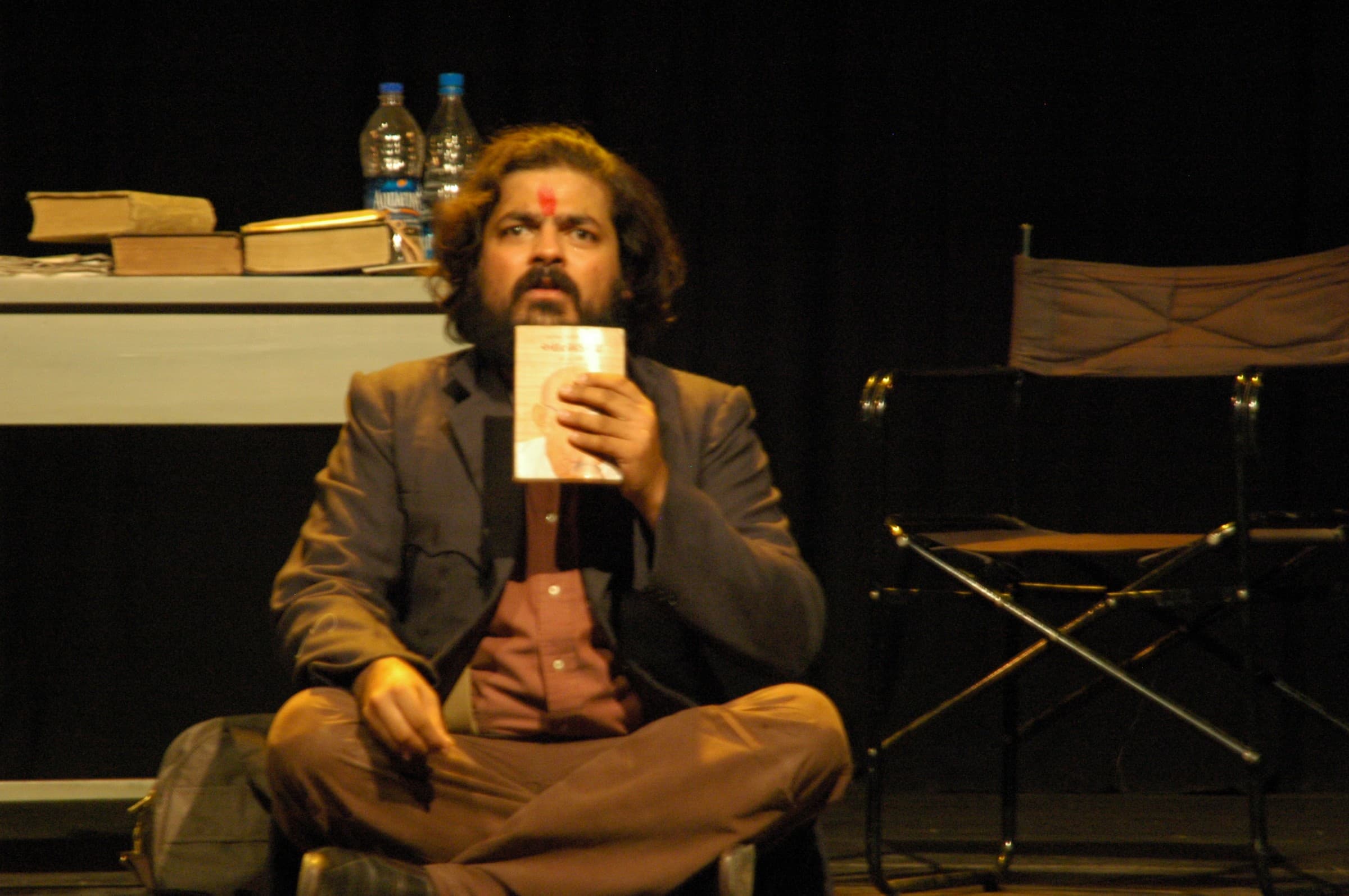 Marx contemplates Das Kapital in Kalbadevi